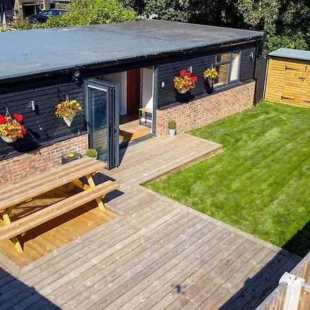The Annexe Close To Dover Port River Экстерьер фото